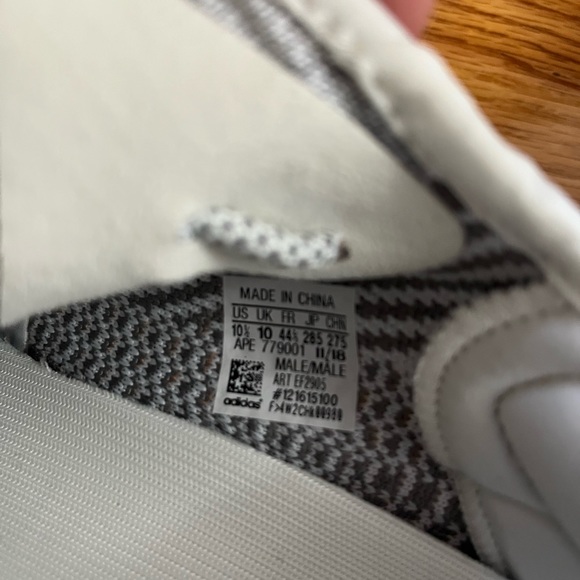 adidas Yeezy Boost 350 V2 'Static Non-Reflective - Picture 9 of 9